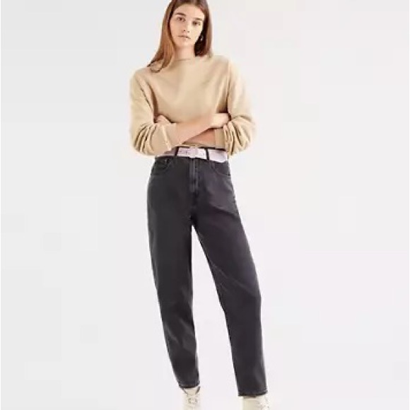 Levi’s Premium High Loose Taper Fit High Rise Jean Black size 26 - Picture 3 of 16